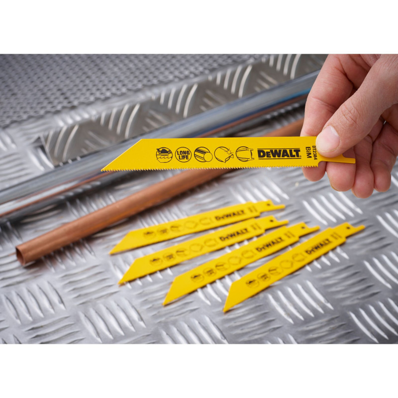 Lame de Scie Sabre Bim Pour La Coupe Du Métal 152mm - Dewalt | DT2384