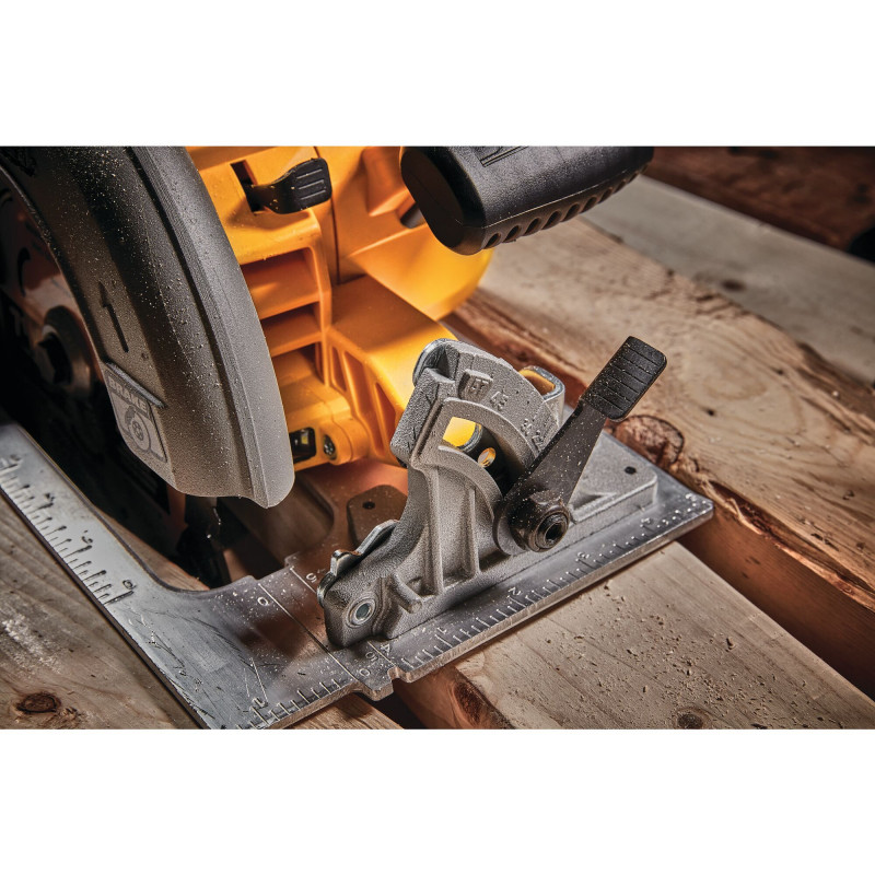 Scie Circulaire XR 18V ADVANTAGE Brushless 190 mm Sans batterie ni chargeur - Dewalt | DCS573NT