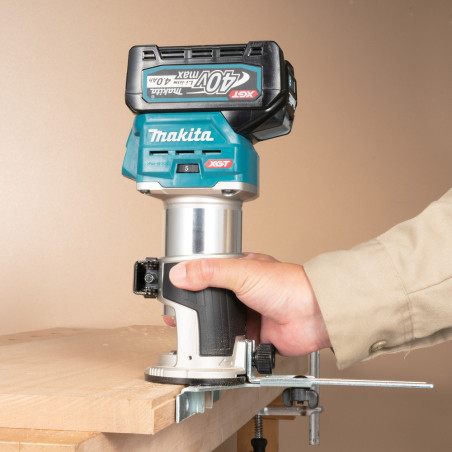 Défonceuse AFFLEUREUSE XGT 6&8MM + MAKPAC4 - Makita | RT001GZ16